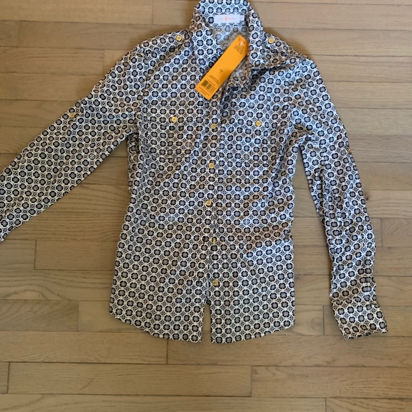 Tory Burch Tops - NWT Tory Burch button down print blouse - size 2 Tory Burch Tops - NWT Tory Burch button down print blouse - size 2